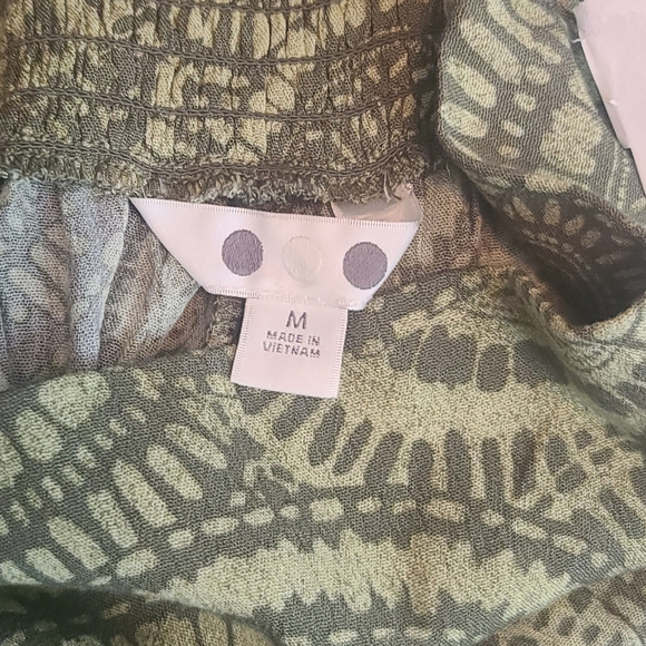 NWT ☆ Three Dots 'Woodland Mosaic' Green Pull-On Pants Medium - Picture 8 of 10